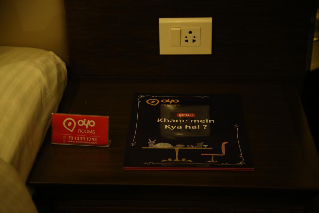 Oyo Premium Panchkula Sector 5 Hotel Екстериор снимка
