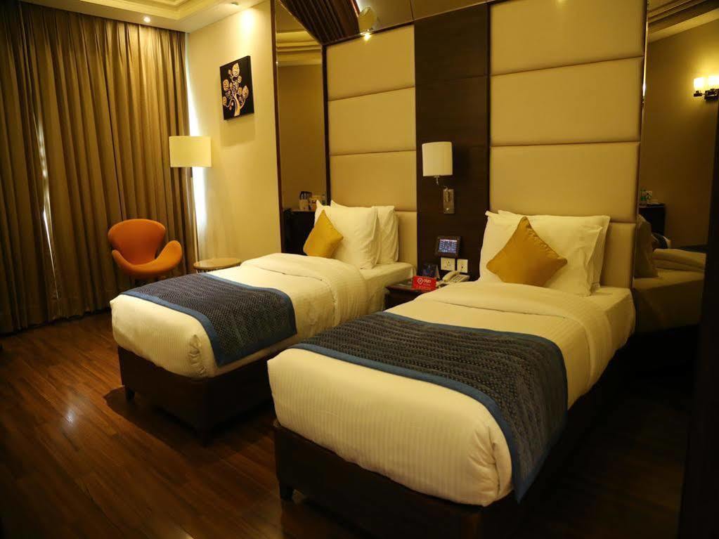 Oyo Premium Panchkula Sector 5 Hotel Екстериор снимка